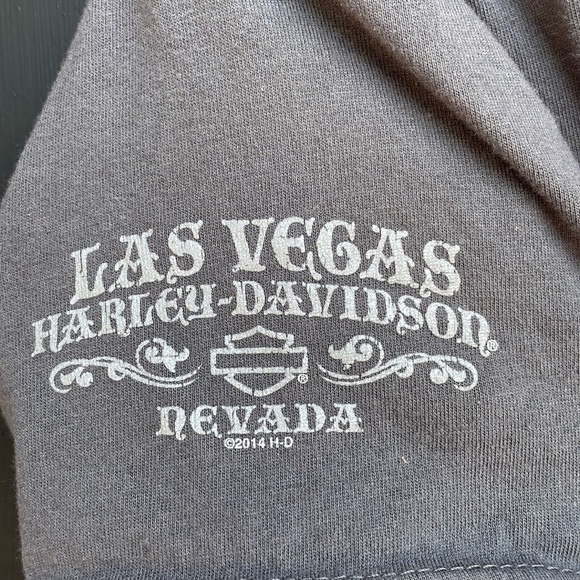 EUC Harley-Davidson stoned V neck top. Fits more like a small. Super cute top! - Picture 4 of 6